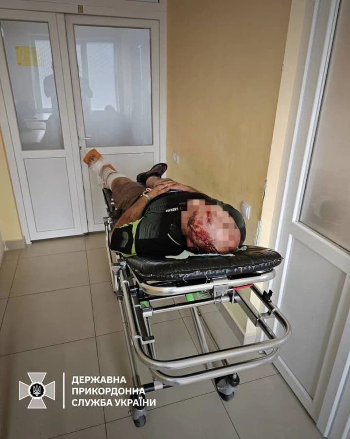 a-man-jumped-off-a-train-to-illegally-enter-poland-instead-he-broke-his-leg-and-smashed-his-head