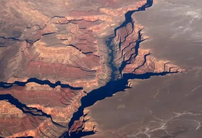 second-hiker-in-two-weeks-dies-on-bright-angel-trail-in-grand-canyon