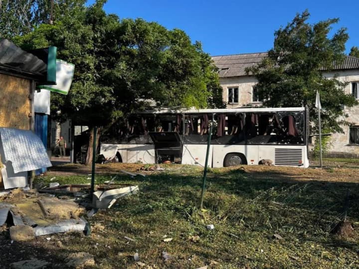 smertonosni-ataky-rf-na-donechchyni-shchonaimenshe-4-liudyny-zahynuly-i-9-poraneni