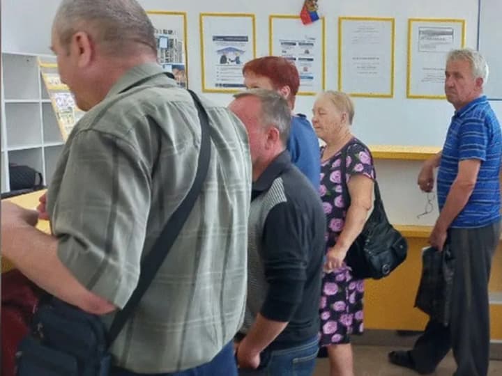 demontirovali-krovlyu-doma-i-ostavili-zhiteli-vot-stalkivayutsya-s-bitovimi-vizovami-na-fone-rf-upravleniya