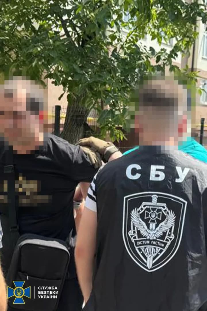 na-prykarpatti-zatrymaly-odnoho-z-holovnykh-mytnykiv-yakyi-vymahav-khabari-z-importeriv