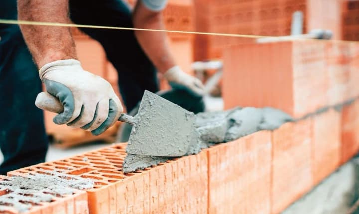 otkritie-tsen-na-resursi-v-stroitelnikh-zakupkakh-rada-podderzhala-zakonoproekt