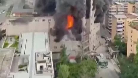 in-china-16-people-died-in-a-fire-in-a-14-story-department-store