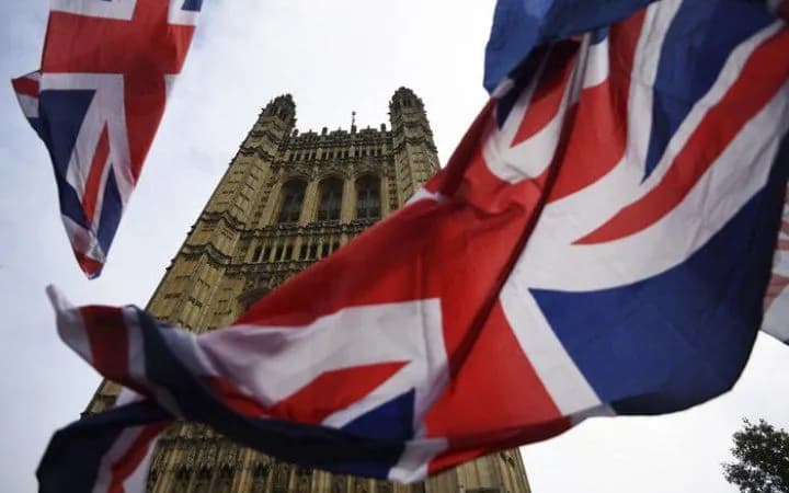 britain-imposes-sanctions-on-11-more-ships-for-transporting-oil-from-russia