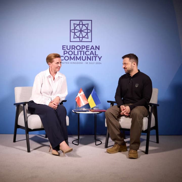 zelenskii-obsudil-s-premerom-danii-potrebnost-ukraini-v-rasshirenii-trenirovochnikh-missii-dlya-pilotov