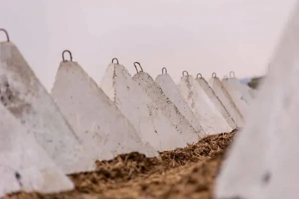 shmyhal-inspects-construction-of-fortifications-in-zaporizhzhia-region