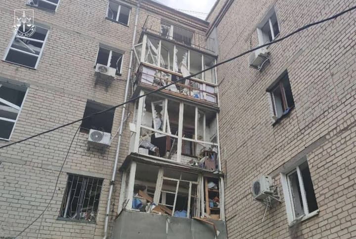 russians-preliminarily-hit-mykolaiv-with-x-59-missile-12-year-old-boy-killed-ogp