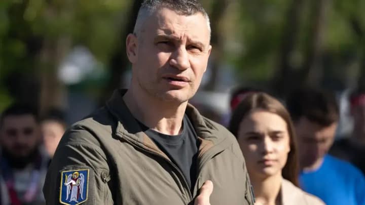 klichko-schitaet-chto-zelenskomu-pridetsya-provesti-referendum-v-sluchae-territorialnikh-ustupok-rf