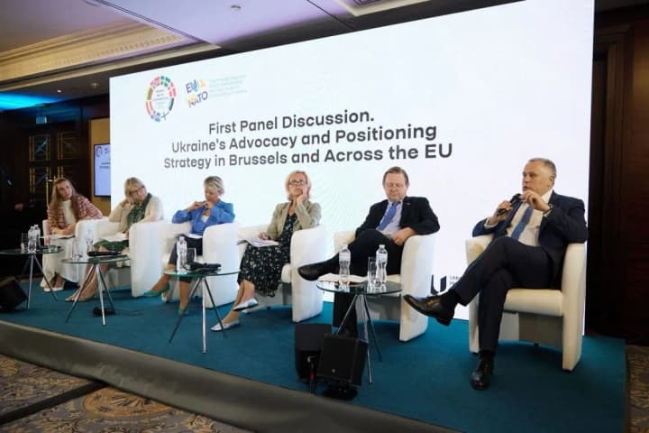 zelenskyys-office-calls-the-next-5-years-a-window-of-opportunity-in-eu-accession-negotiations