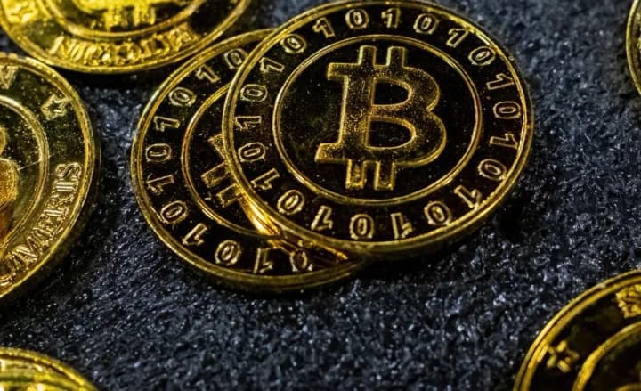 amerykanski-efirni-etf-zibraly-ponad-100-milioniv-dolariv-prybutku-u-period-svoho-debiutu