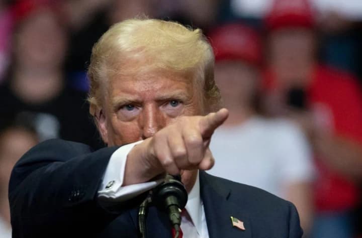 komanda-trampa-pochala-atakuvaty-kamalu-harris-khapaiutsia-za-kozhnu-solomynku-politico