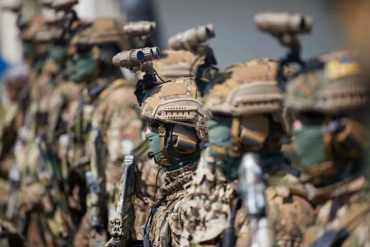 segodnya-den-sil-spetsialnikh-operatsii-vsu-rol-sso-v-otrazhenii-rossiiskoi-agressii