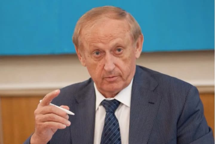 v-dokhod-gosudarstva-peredano-imushchestvo-eks-prezidenta-motor-sichi-boguslaeva-i-bivshego-top-menedzhera-kompanii