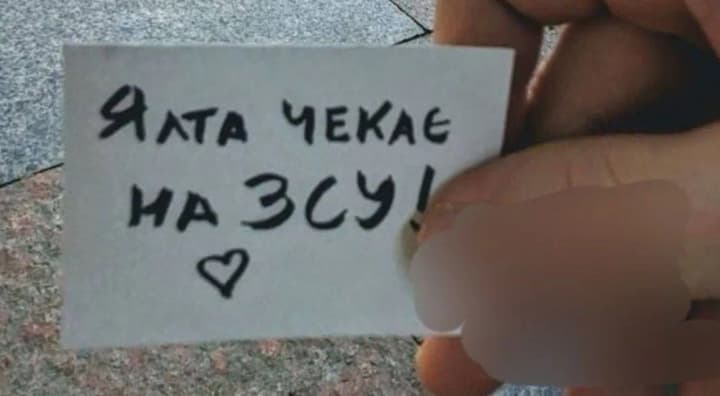 the-yellow-ribbon-movement-held-a-new-pro-ukrainian-rally-in-occupied-yalta