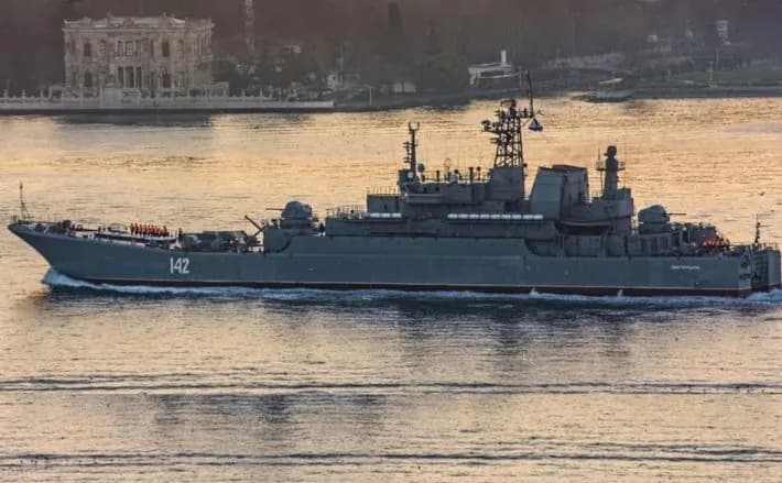 russia-deploys-two-missile-carriers-to-the-black-sea