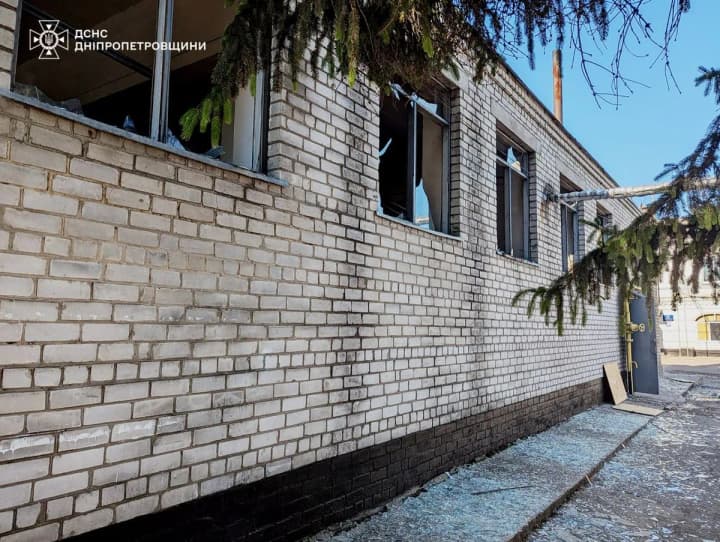 dnipropetrovshchyna-armiia-rf-vrantsi-zdiisnyla-dronovu-ataku-na-pidrozdil-dsns-u-nikopoli