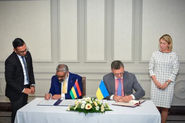 ukraina-ta-mavrykii-pidpysaly-uhodu-pro-bezvizovyi-rezhym