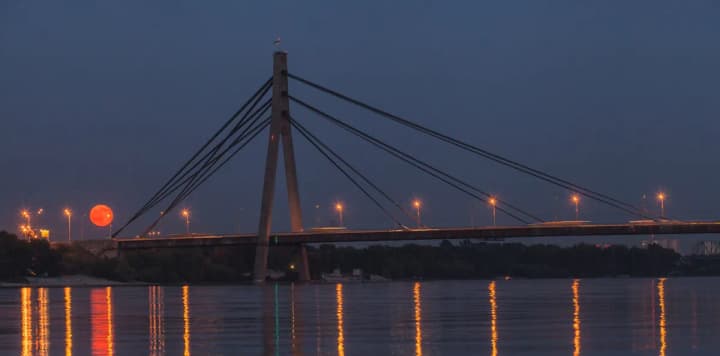 kyiv-will-partially-restrict-traffic-on-the-northern-bridge-until-october-15