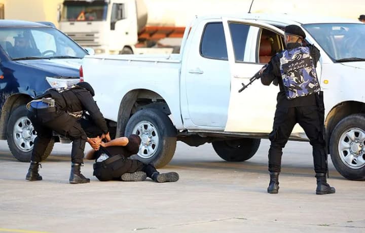 v-livii-proizoshla-massovaya-strelba-devyat-chelovek-pogibli