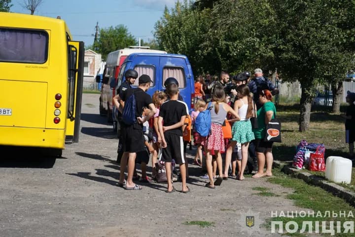 iz-nebezpechnykh-raioniv-sumshchyny-za-tyzhden-evakuiuvaly-blyzko-3800-liudei-ova