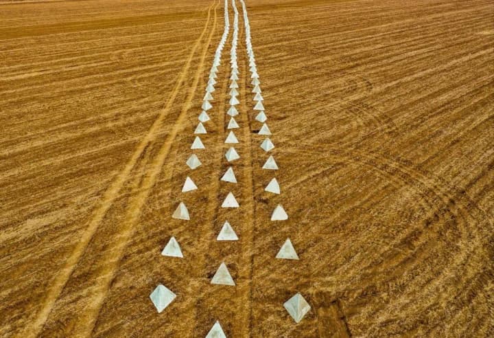 tsiny-na-budivnytstvo-fortyfikatsii-zrostaiut-liudy-vidmovliaiutsia-buduvaty-pid-obstrilamy-holova-donetskoi-ova