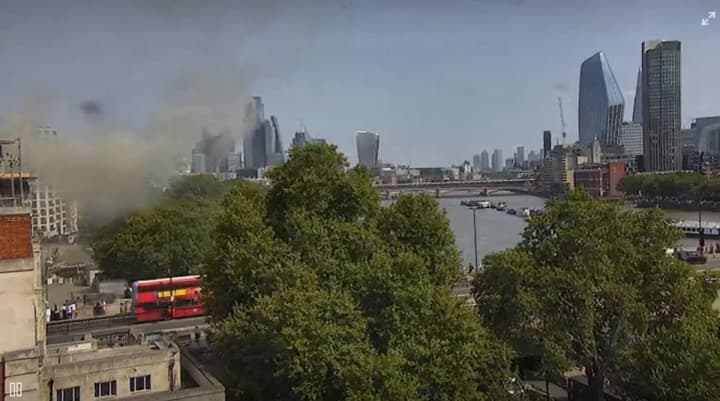 a-fire-broke-out-in-the-historic-somerset-house-palace-in-the-center-of-london