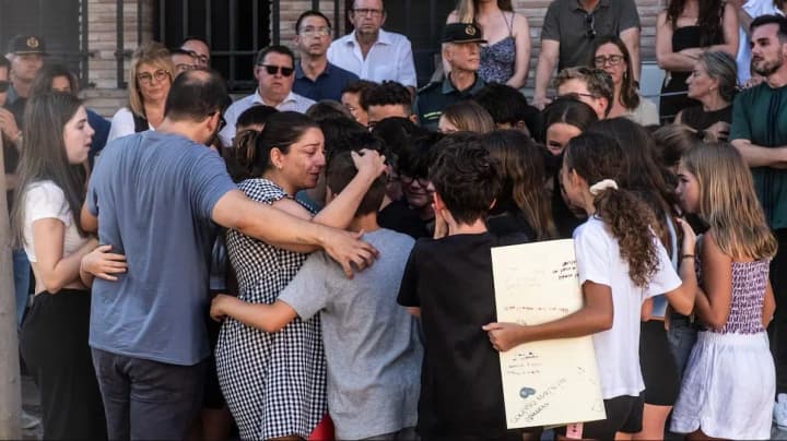 11-letnii-malchik-pogib-ot-napadeniya-neizvestnogo-v-maske-v-ispanii