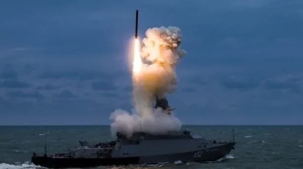 ukrainian-navy-russia-has-not-withdrawn-ships-to-the-black-and-azov-seas