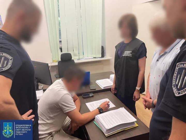 eks-glavu-departamenta-khersonskoi-oga-podozrevayut-v-rastrate-187-mln-grn-na-zakupkakh-dlya-vsu