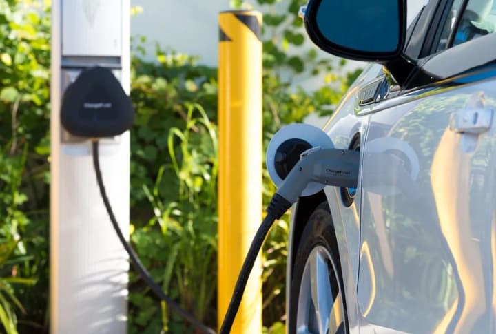 the-global-auto-industry-is-trembling-amid-the-dominance-of-domestic-brands-in-china-such-as-byd-mass-media