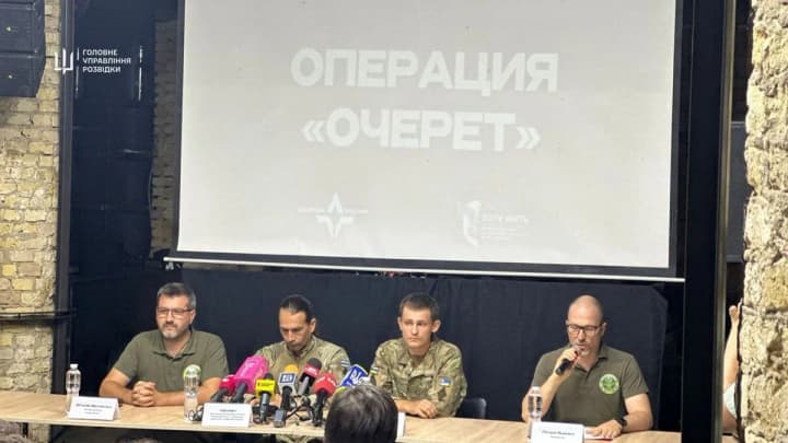 a-russian-blew-up-the-headquarters-with-russian-officers-and-went-over-to-the-side-of-ukraine-the-diu-told-about-the-special-operation-reeds