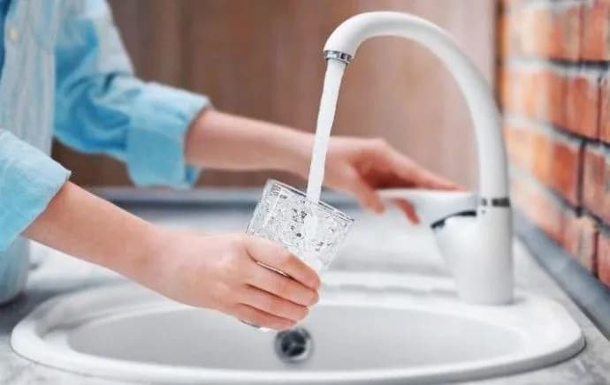 pravitelstvo-videlilo-khersonskoi-oga-10727-mln-grn-dlya-vosstanovleniya-vodosnabzheniya-v-trekh-naselennikh-punktakh