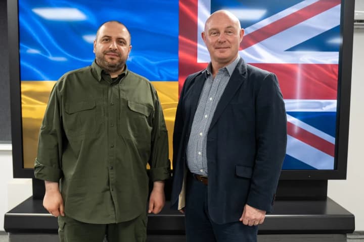 umerov-discusses-ukraines-defense-needs-with-the-deputy-chief-of-the-british-defense-staff