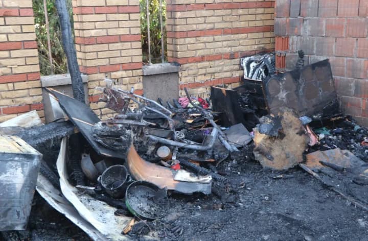 pozhezha-v-serbii-zabrala-zhyttia-shesty-liudei-vkliuchaiuchy-chotyrokh-ditei