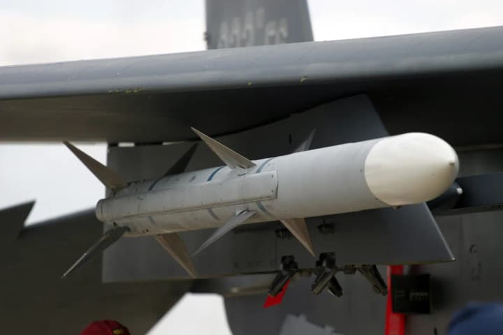 us-approves-sale-of-aim-120-missiles-to-norway-for-more-than-dollar400-million