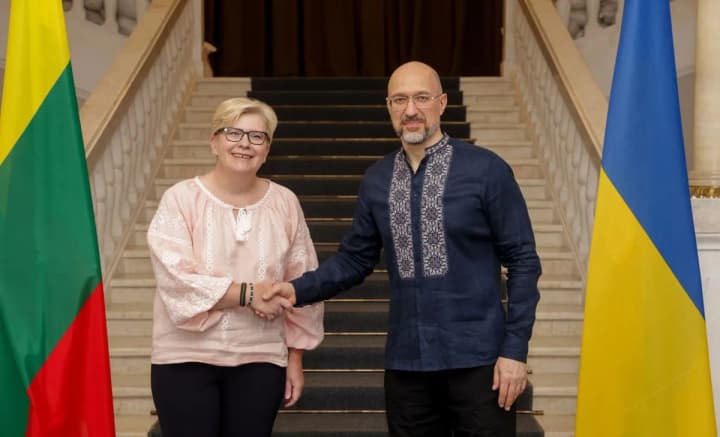 ukraina-zatsikavlena-u-stvoreni-razom-z-lytvoiu-vyrobnytstv-dlia-zsu-premier