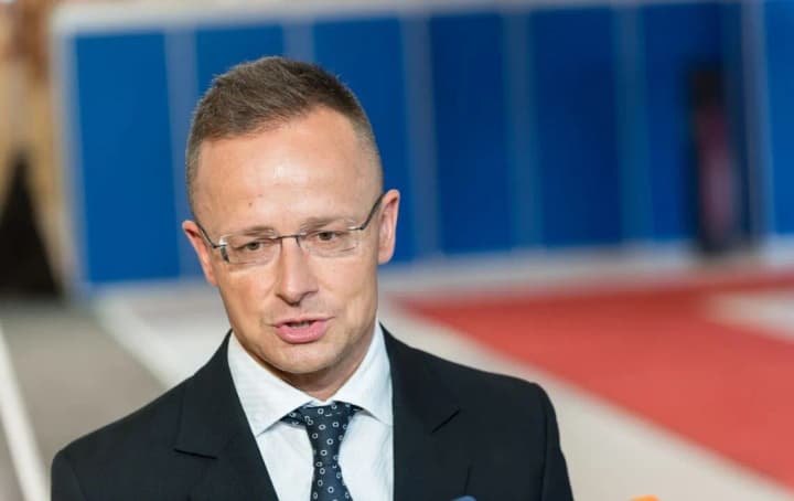 hungarian-foreign-minister-accuses-poland-of-hypocrisy-and-secret-trade-with-russia-worth-billions-of-euros