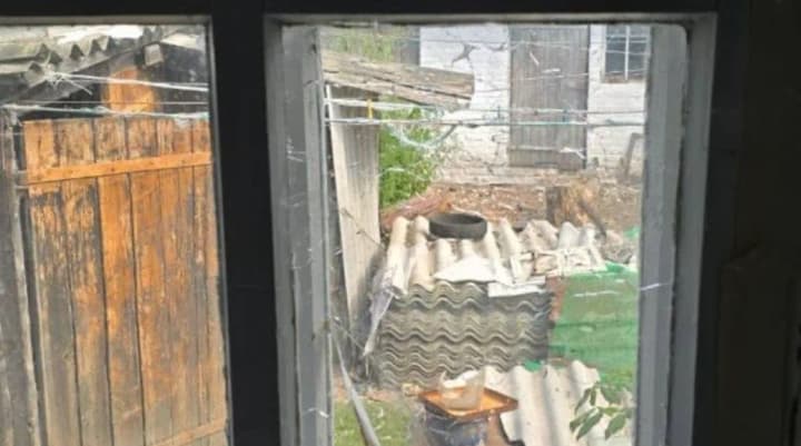 rossiiskii-aviaudar-po-sumakh-7-ranenikh-2-v-tyazhelom-sostoyanii