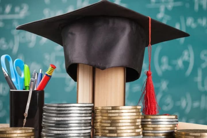 shche-10-universytetiv-doluchylysia-do-pilotnoho-proiektu-iz-vprovadzhennia-derzhavnykh-hrantiv-na-navchannia-mon