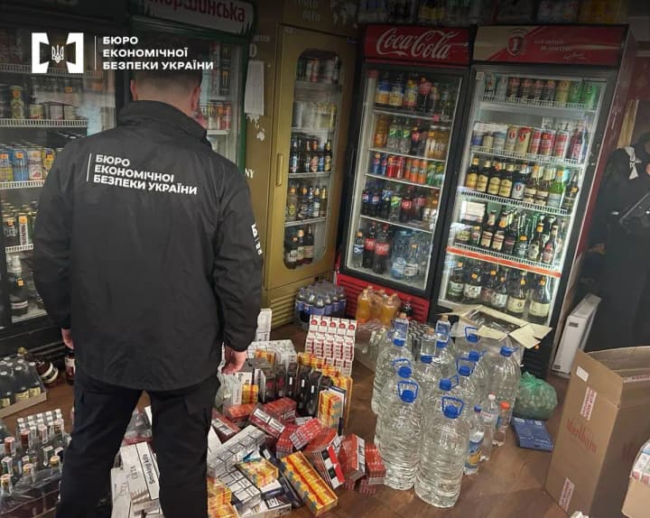 woman-sets-up-scheme-to-sell-counterfeit-cigarettes-in-kyiv-region
