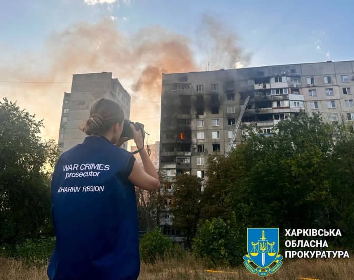 massive-air-strike-on-kharkiv-several-districts-of-the-city-were-hit-children-are-among-the-victims