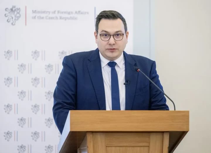 chekhiia-ne-obmezhuie-vykorystannia-peredanoi-ukraini-zbroi-mzs-krainy