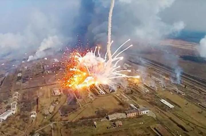 sili-oboroni-nanesli-vosem-udarov-po-skopleniyam-zhivoi-sili-rf-i-udarili-po-skladu-boepripasov-genshtab