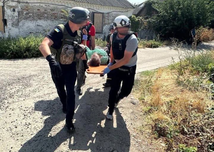 russian-shelling-of-nikopol-two-women-wounded-one-in-serious-condition