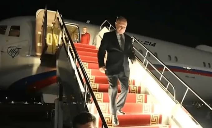 putin-prybuv-do-monholii-de-yoho-maiut-zaareshtuvaty-za-orderom-mizhnarodnoho-kryminalnoho-sudu