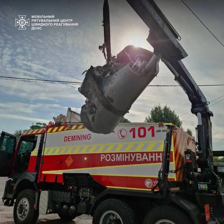 u-kyievi-sapery-vyluchyly-ulamky-rosiiskoi-krylatoi-rakety-kh-101