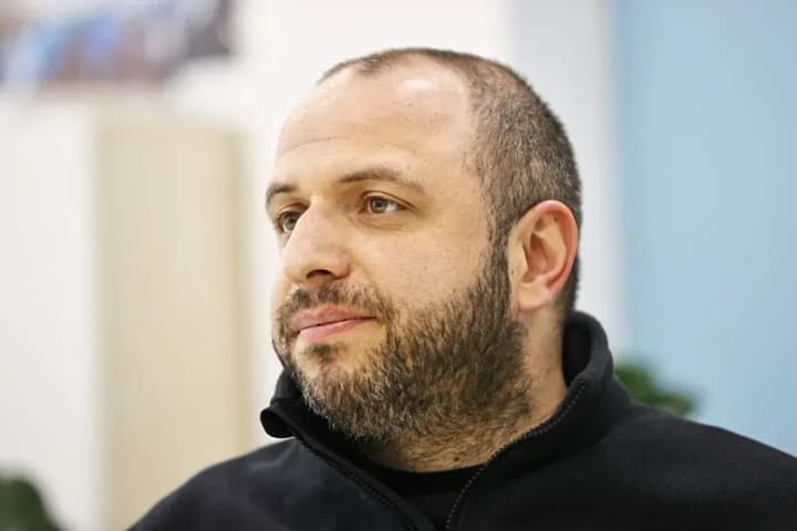 in-britain-umerov-calls-for-speeding-up-delivery-of-critical-weapons-to-ukraine