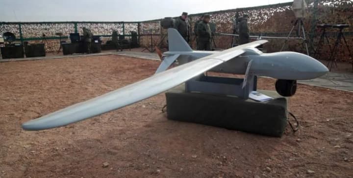 frantsuzskie-i-kitaiskie-komplektuyushchie-stalo-izvestno-iz-chego-vrag-sobiraet-odin-iz-tipov-svoikh-razvedivatelnikh-bespilotnikov