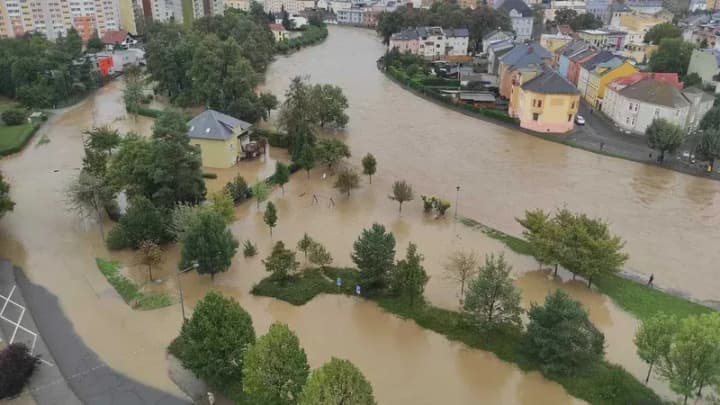 czech-president-says-reconstruction-after-floods-will-take-years