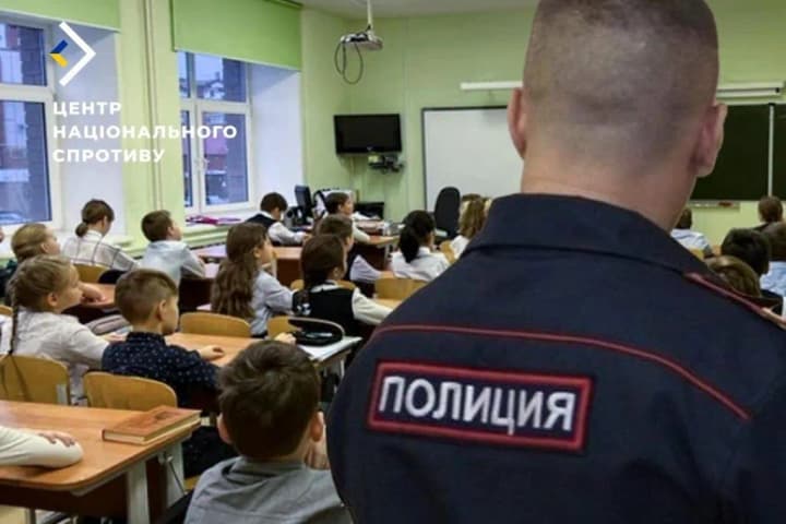 russian-police-conducted-a-patriotic-quiz-in-schools-of-the-occupied-kherson-region-resistance